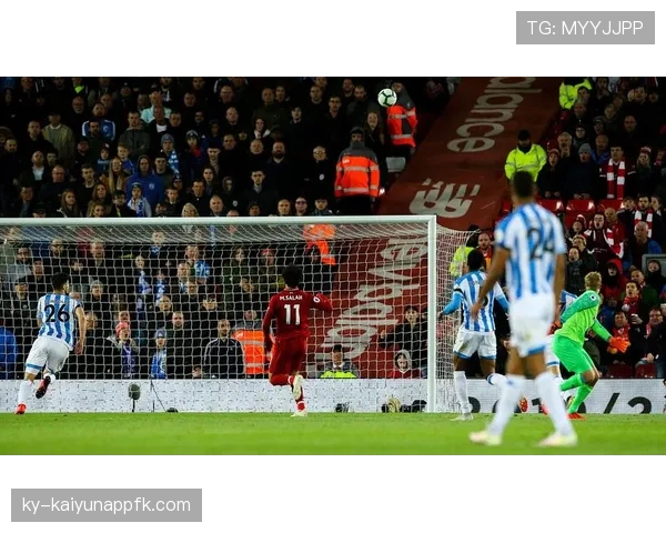 C罗关键球表现解析：终结依赖症与强强对话中的稳定性困境