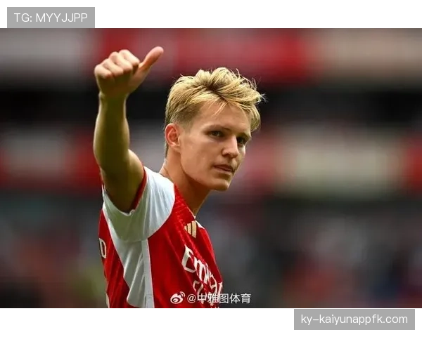 B费与厄德高：中场组织能力差异与战术角色解析