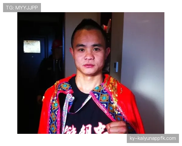 熊朝忠家的米线店开到拳台边上去了？